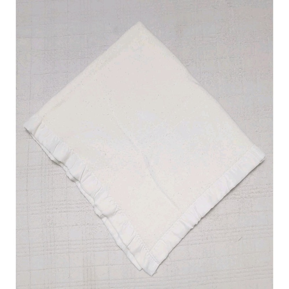 Vintage Satin Trim Fleece Blanket 44 x 36 Crib Baby Blanket Ivory Soft Warm Cozy